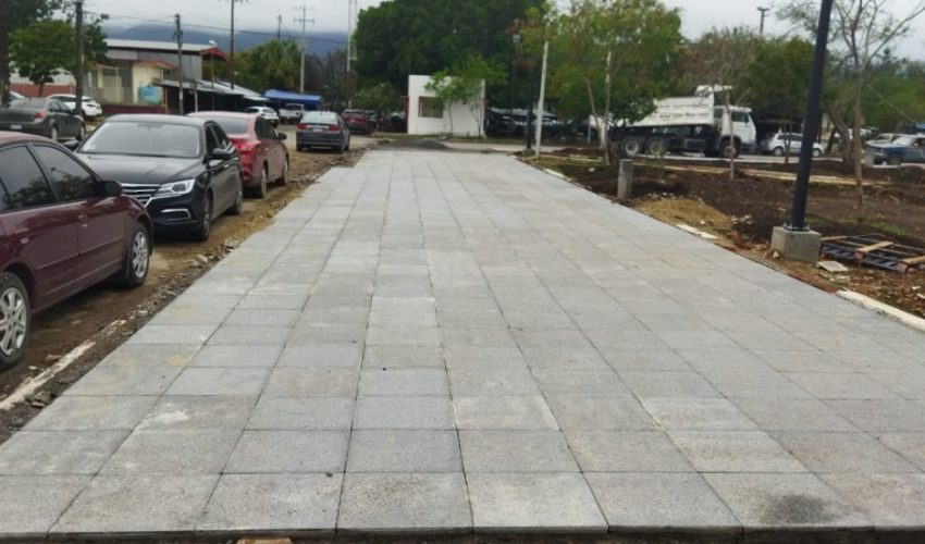 SOP-043-2026.-Trabaja-Gobierno-de-Tamaulipas-en-transformacion-de-la-plaza-Heroes-de-la-Independencia-en-Ciudad-Victoria-4-850x500