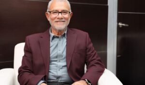 Agiliza Obras Públicas trámites en su Padrón de Contratistas