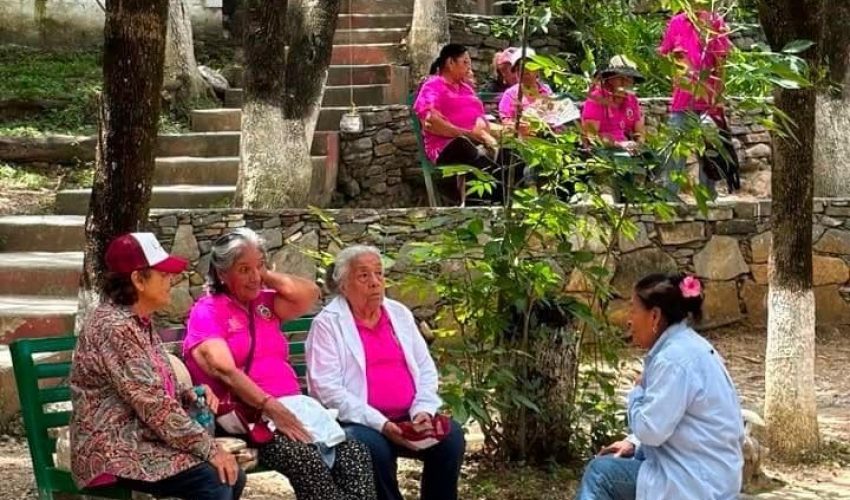 Disfrutan viaje de turismo social 55 jubiladas y jubilados: Sectur